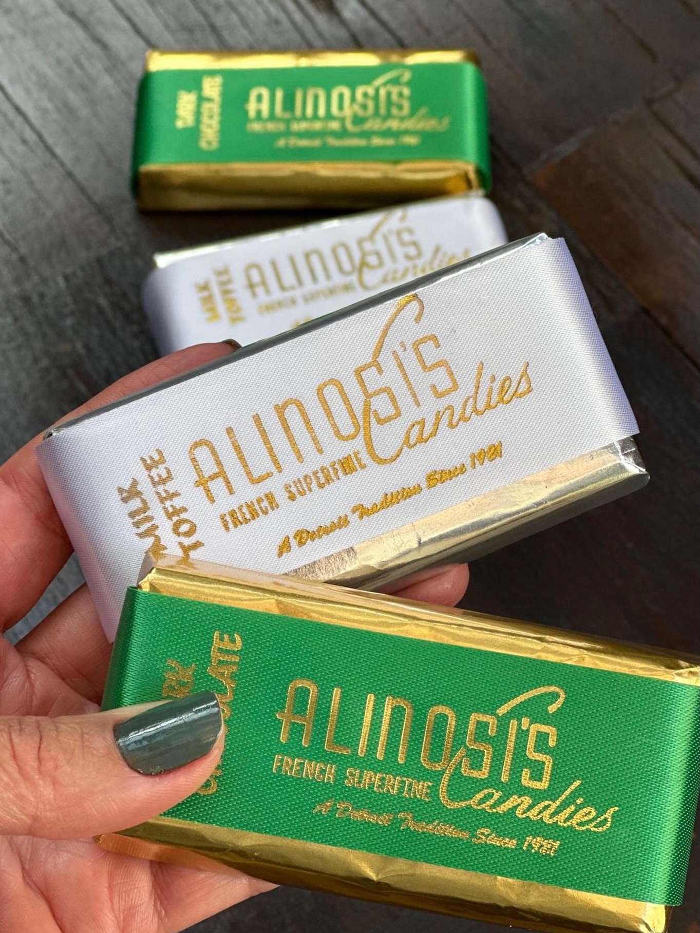 Photo 4 from Alinosi’s Instagram